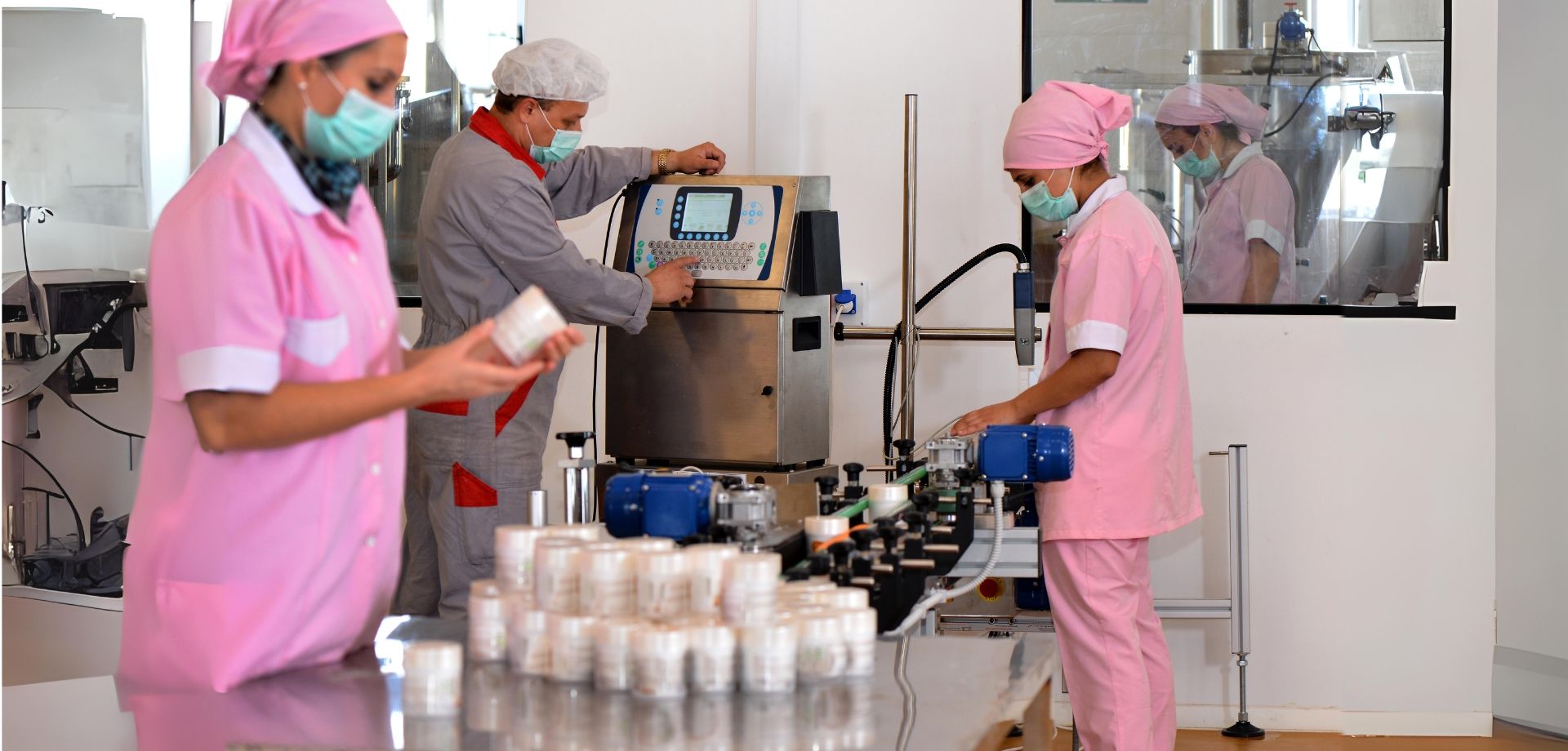 Inilah Kontribusi dari Supplier Packaging dalam Industri Kosmetik - Dermapack