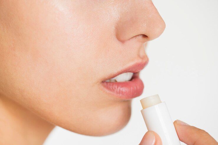 Praktis dan Berkelanjutan: Membangun Persepsi Konsumen Lewat Wadah Lipbalm - Dermapack