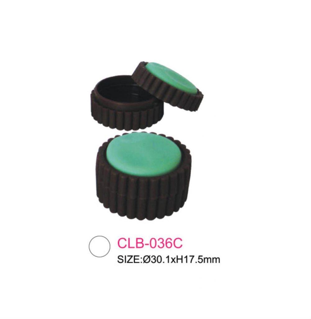 Packaging lip balm & oil plastik warna hitam tutup berwarna hijau Kode: CLB-036C